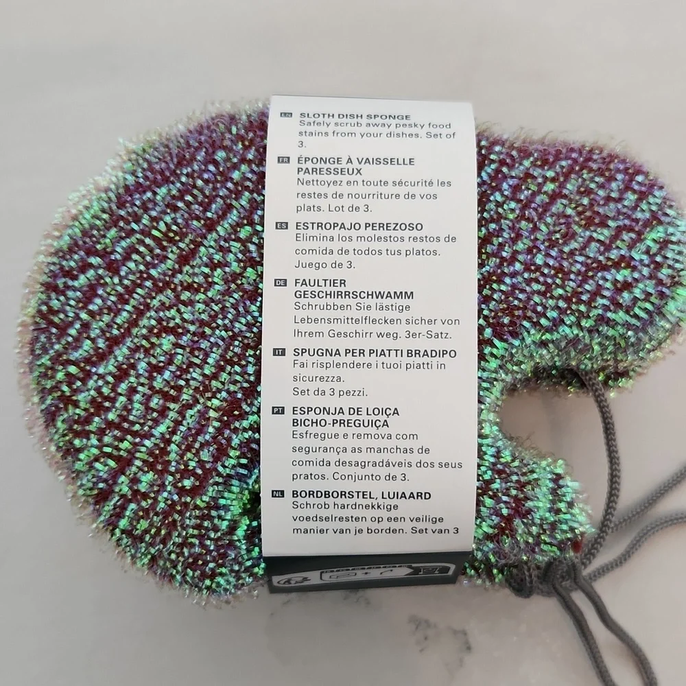 Kikkerland Sloth Scrub Sponge